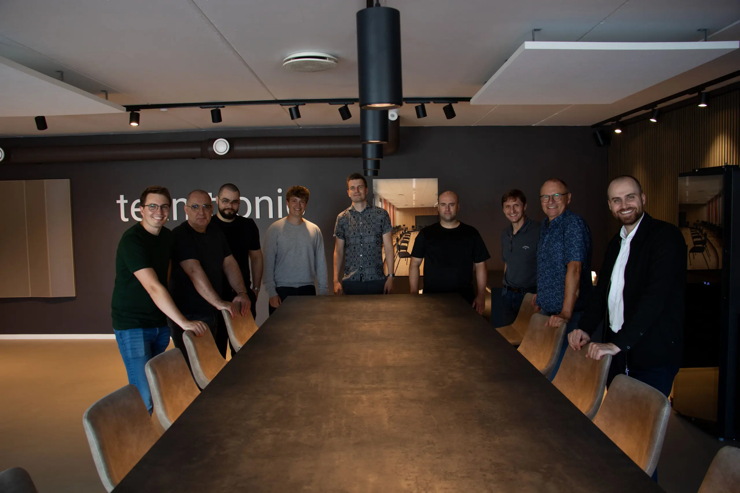 Teamtronic styrker sin position med strategisk medejerskab i slovakiske OMS