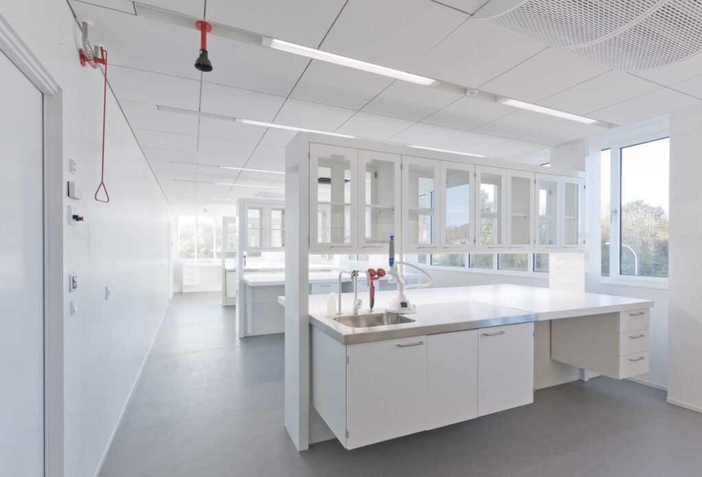 Lys_til_sundhed_og_medicinal_laboratorium1