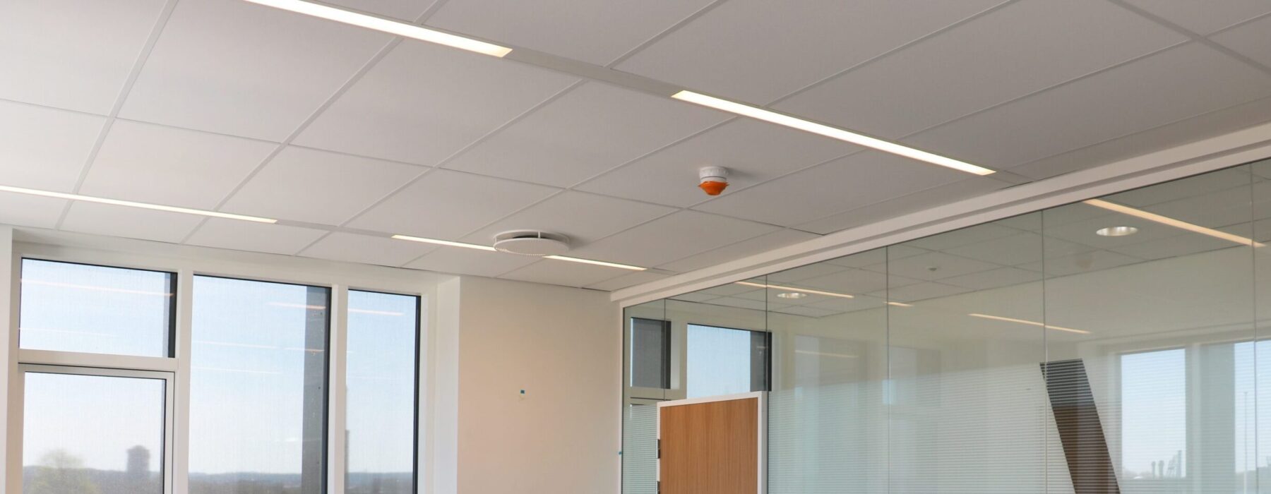 In-line_95-75_Rockfon_T24_A-Polizeistation-Silkeborg